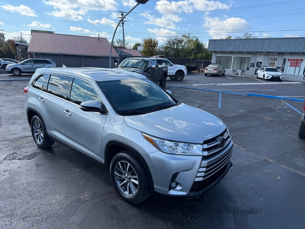 Toyota Highlander XLE FWD V6 2019 Toyota Highlander XLE FWD V6 2019