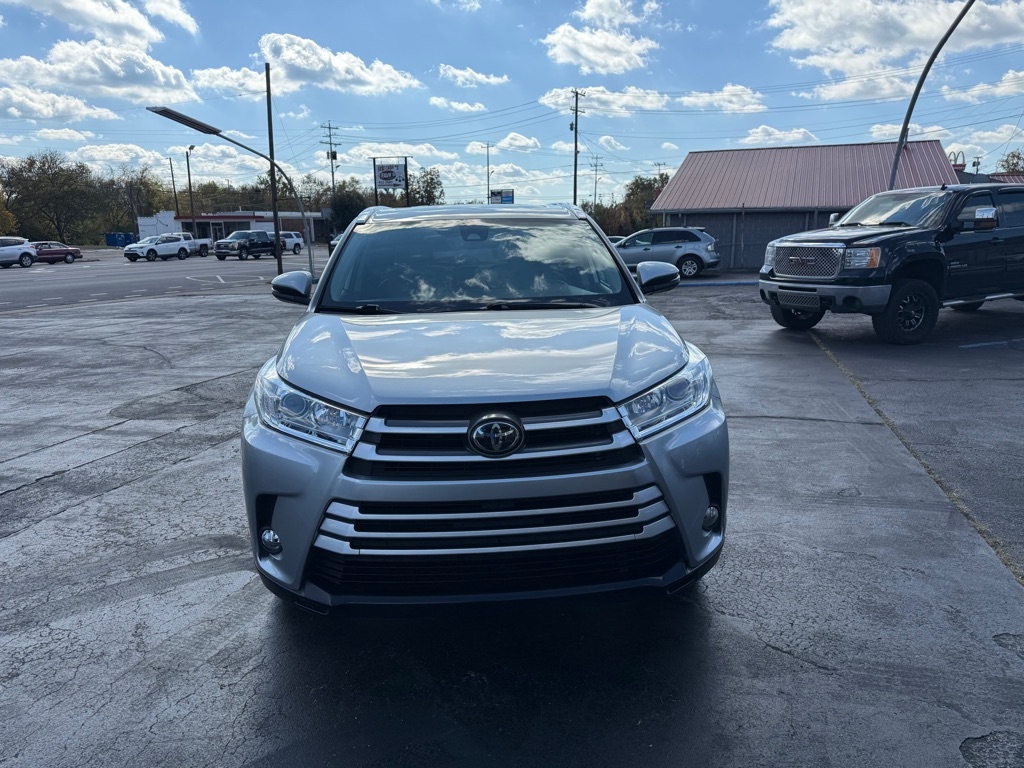 Toyota Highlander XLE FWD V6 2019 Toyota Highlander XLE FWD V6 2019