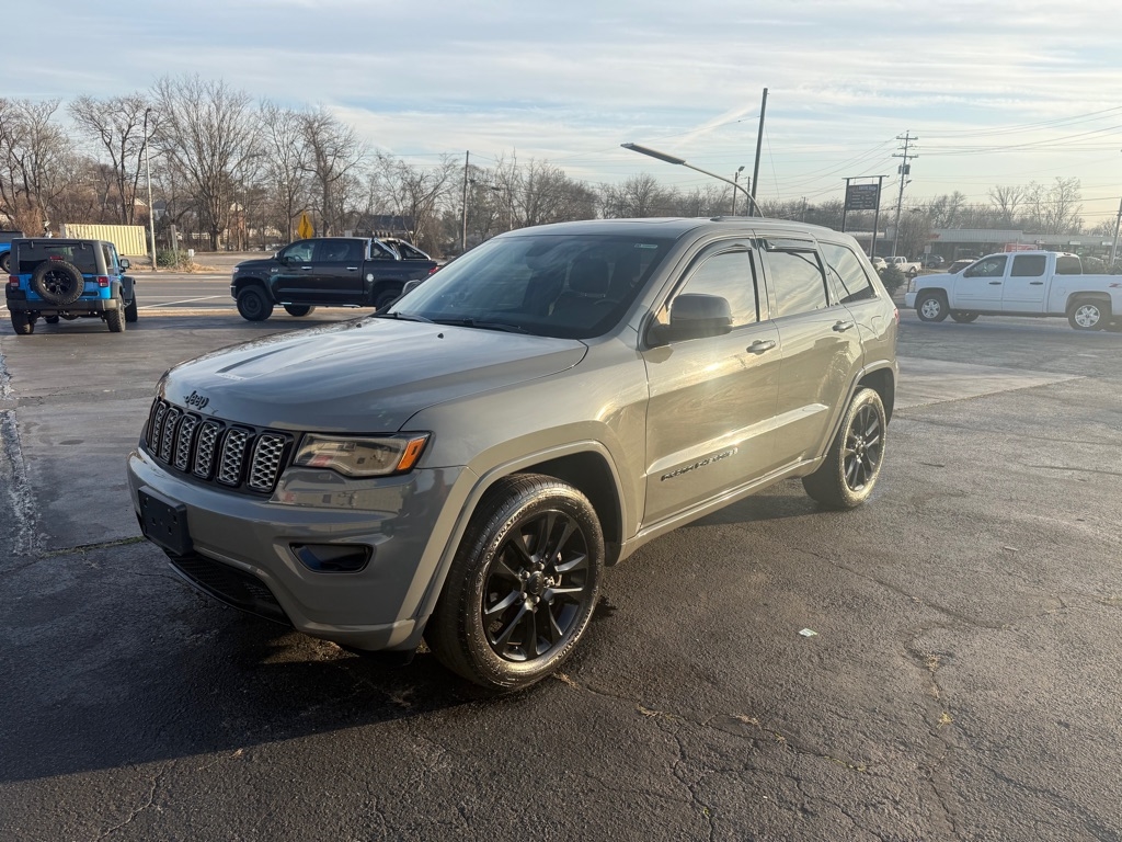 2020 Jeep Grand Cherokee Laredo 2WD