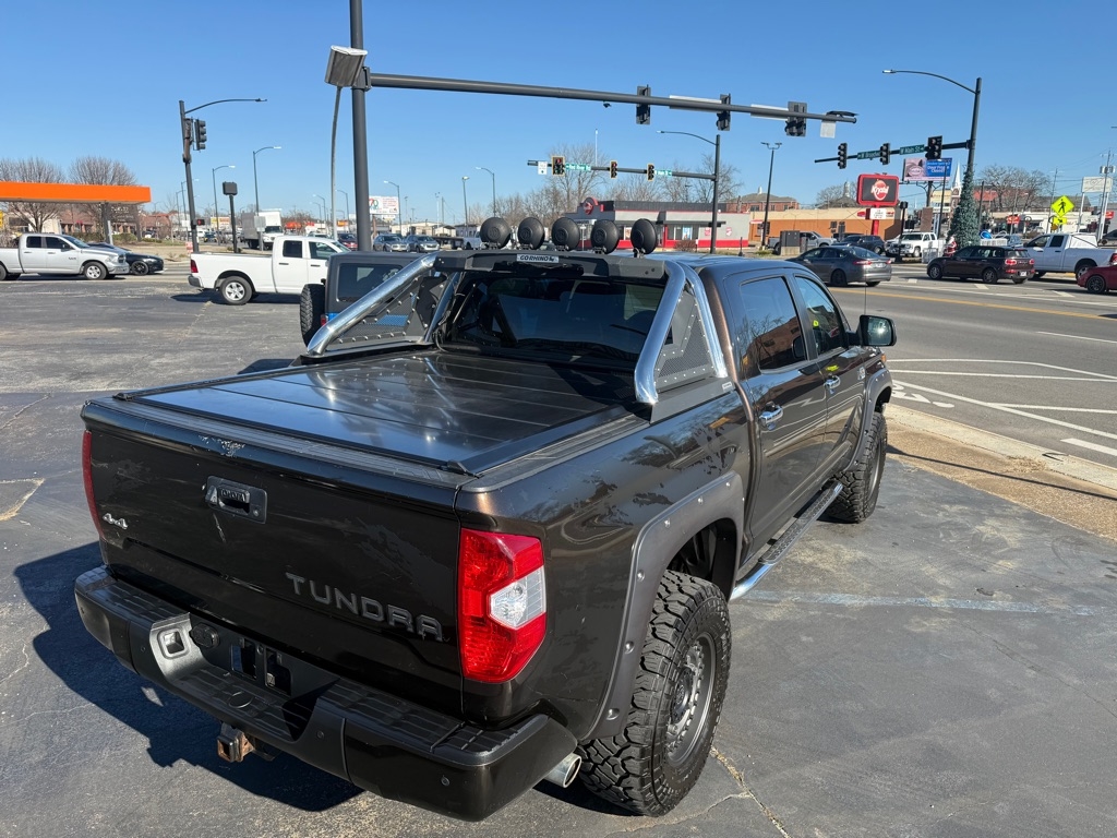 Toyota Tundra Platinum CrewMax 5.7L FFV 4WD 2018