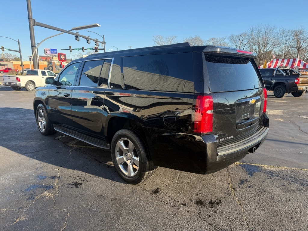 Chevrolet Suburban LT 4WD 2017