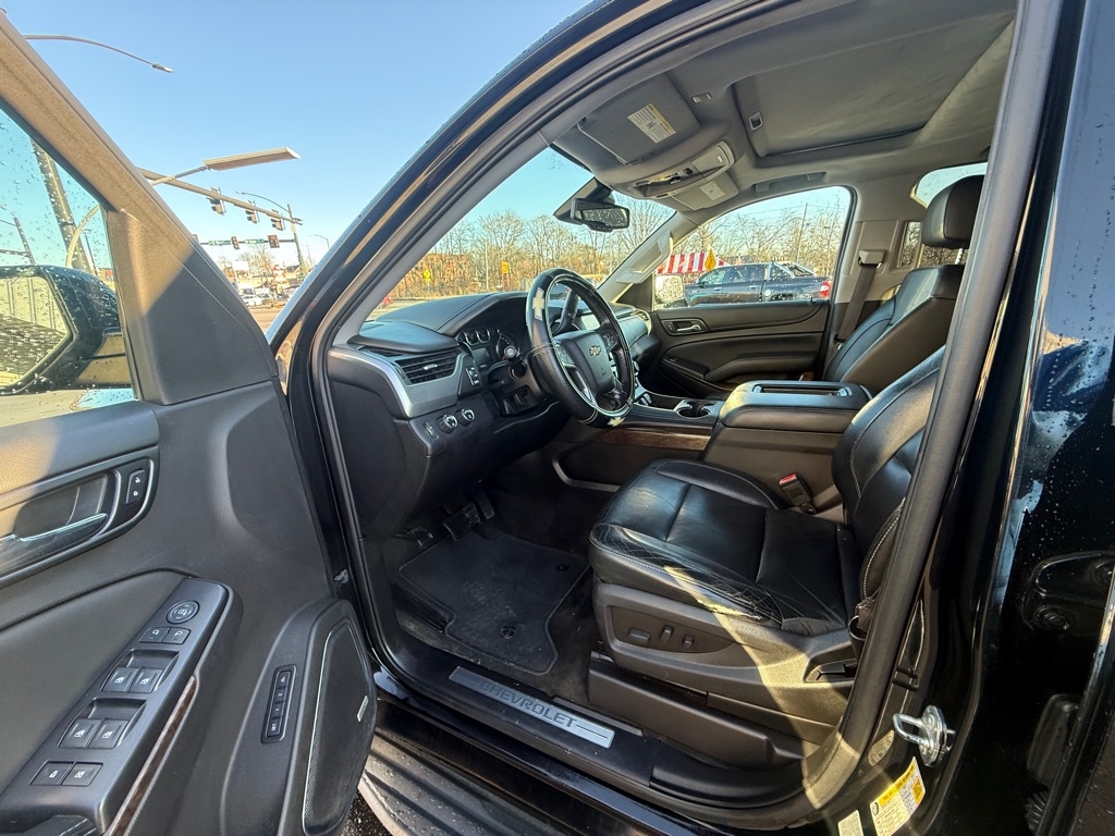 Chevrolet Suburban LT 4WD 2017