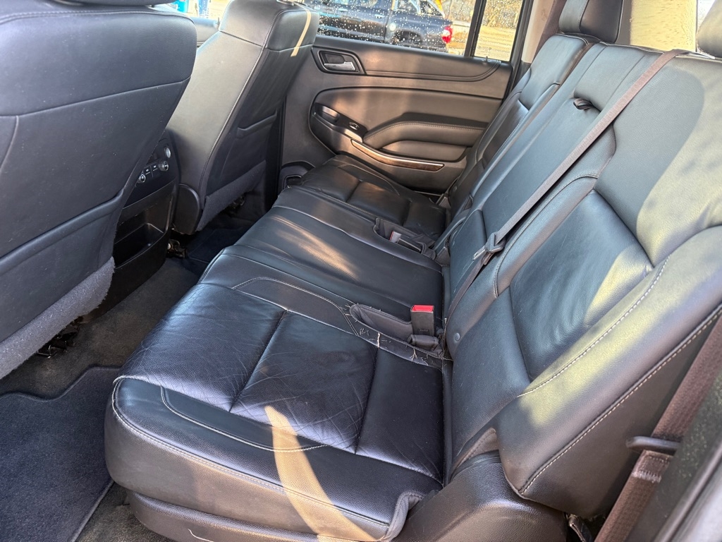 Chevrolet Suburban LT 4WD 2017