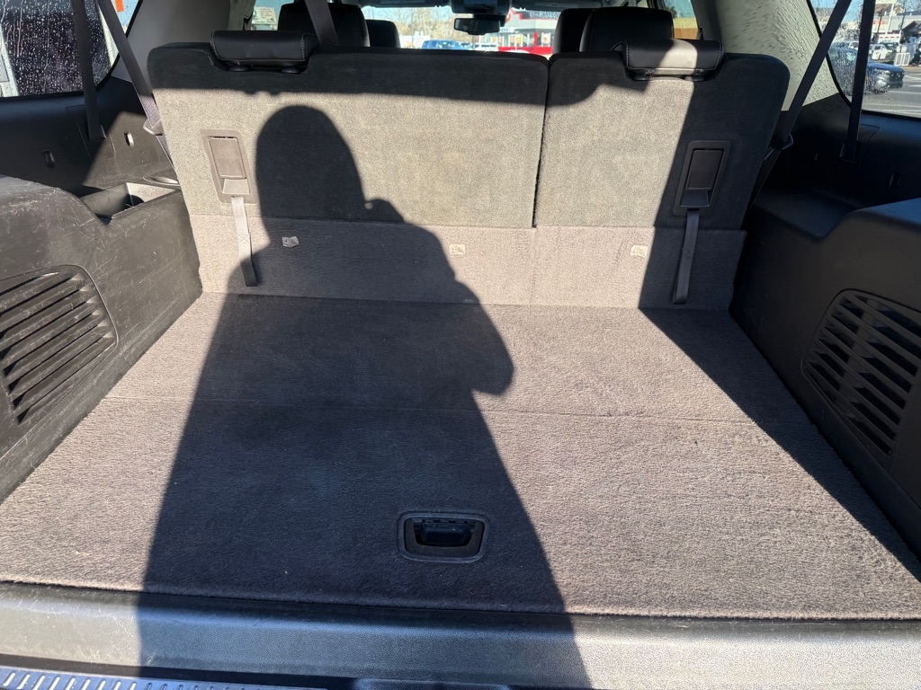 Chevrolet Suburban LT 4WD 2017