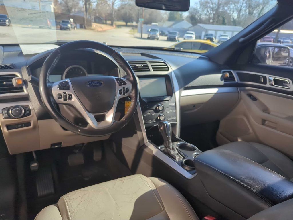 Ford Explorer XLT FWD 2011 Ford Explorer XLT FWD 2011