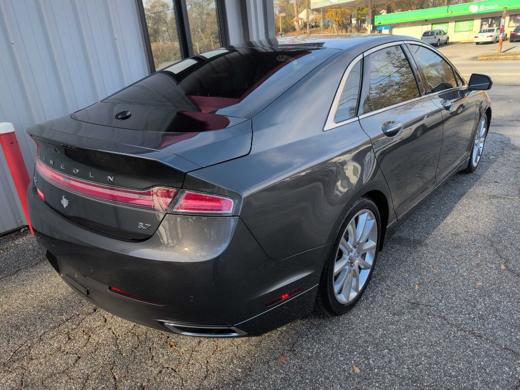 2015 Lincoln MKZ photo 3