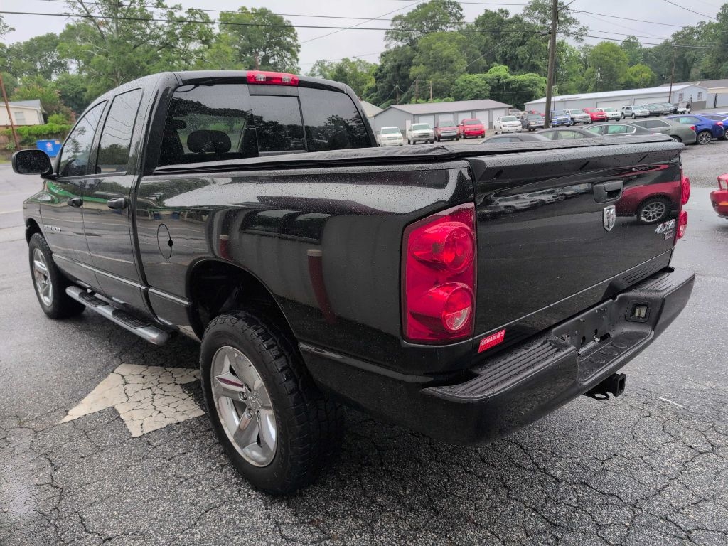 Dodge Ram 1500 ST Quad Cab 4WD 2007