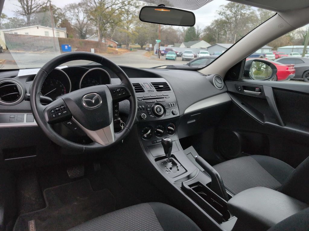 Mazda MAZDA3 i Touring 4-door 2012
