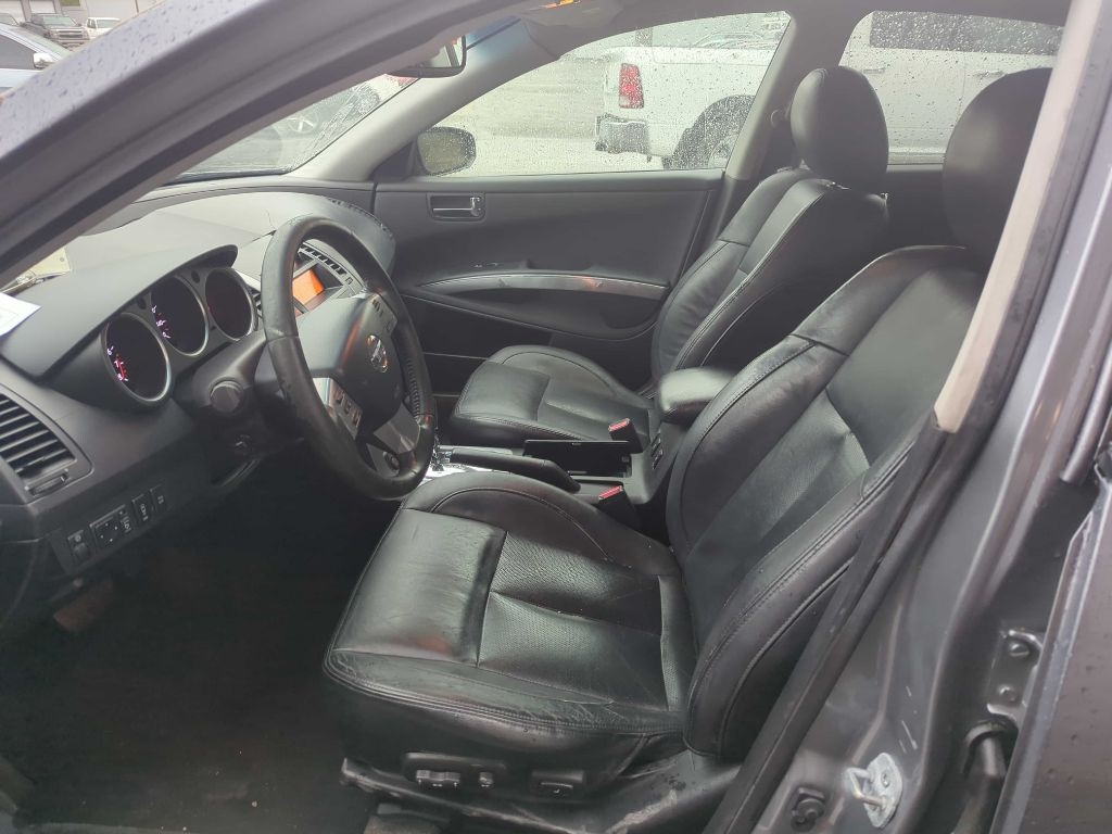 Nissan Maxima SE 2008