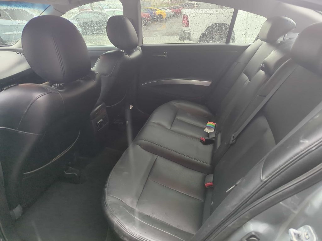 Nissan Maxima SE 2008