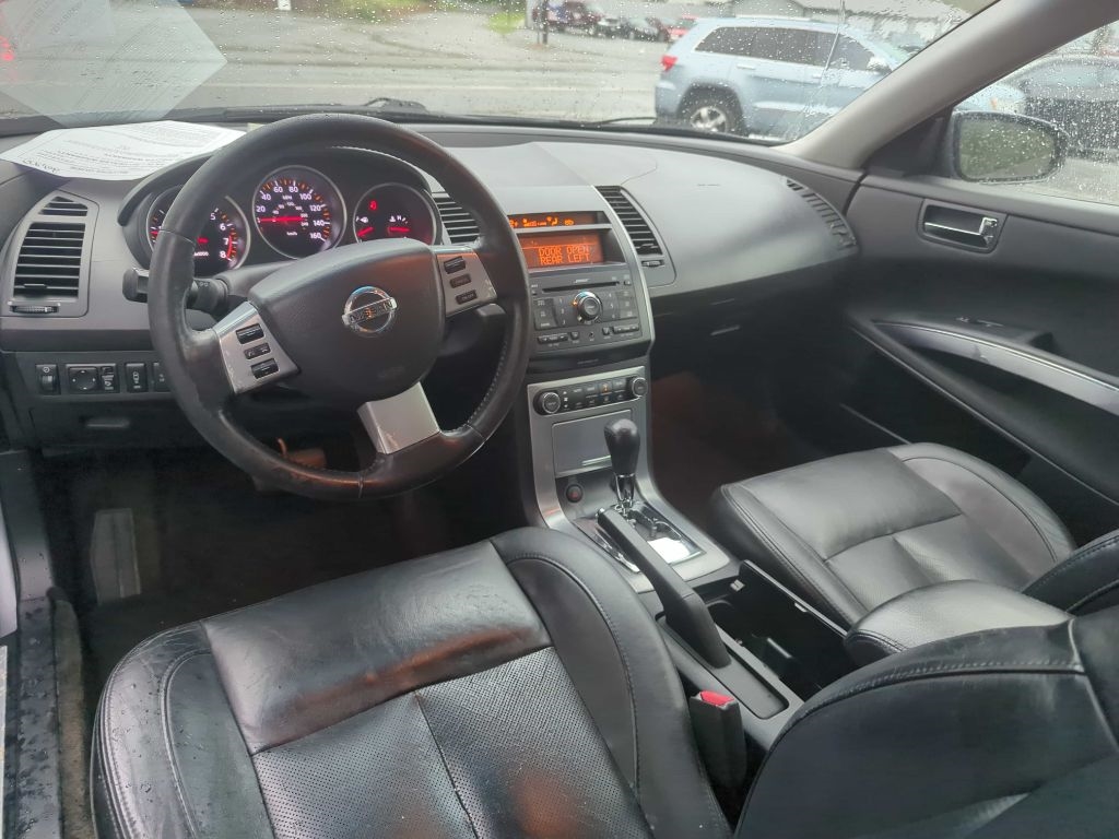 Nissan Maxima SE 2008