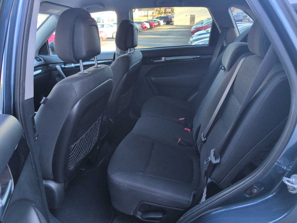 Kia Sorento LX 2WD 2015