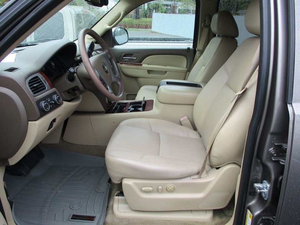 Chevrolet Tahoe LTZ 4WD 2012