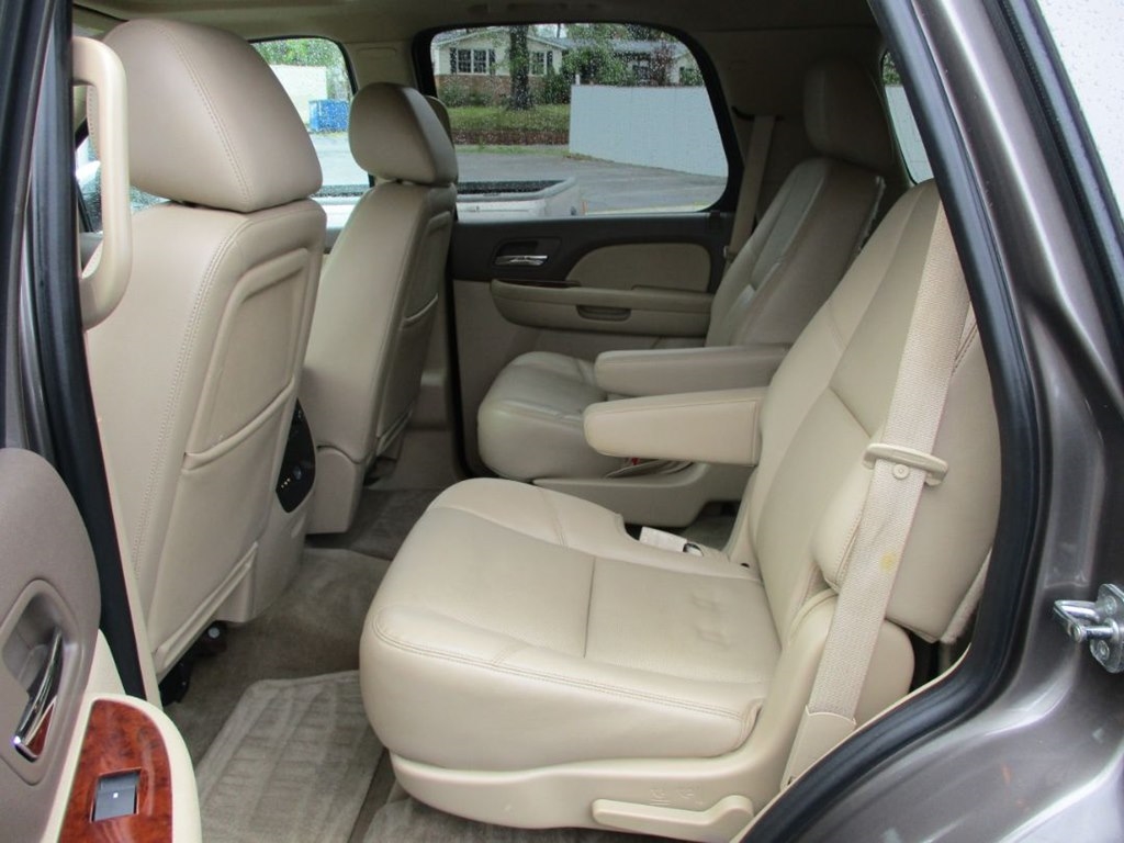 Chevrolet Tahoe LTZ 4WD 2012