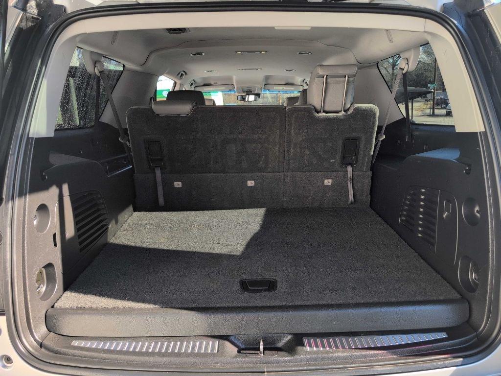 Chevrolet Suburban LT 2WD 2018