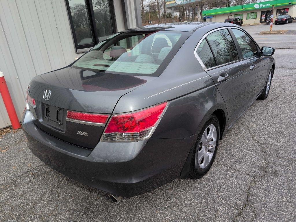 Honda Accord LX-P Sedan AT 2011