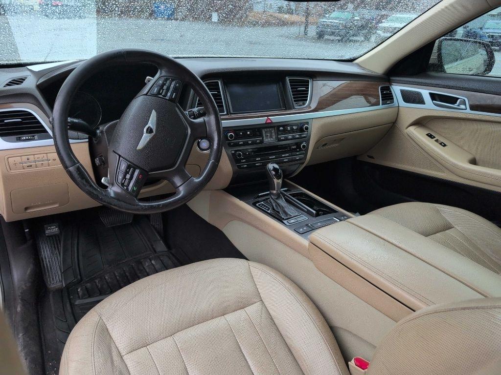 Hyundai Genesis 3.8L 2015