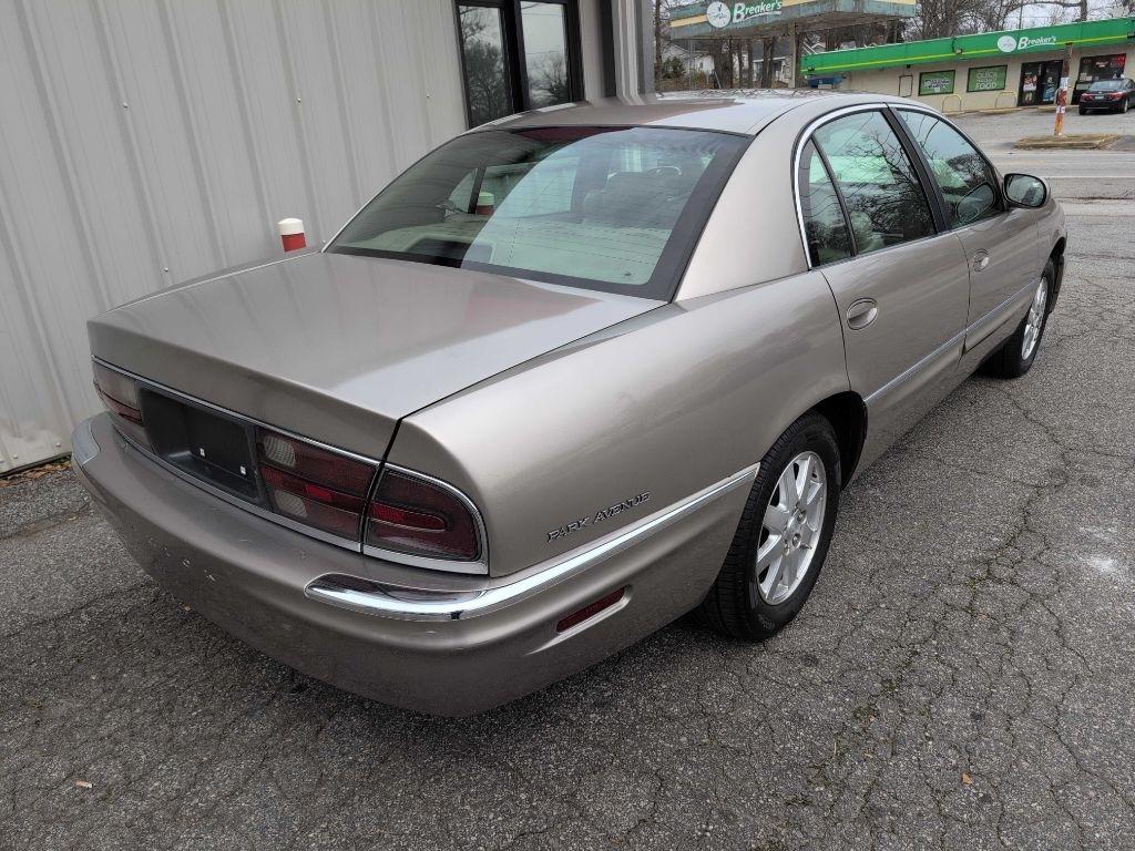 Buick Park Avenue Sedan 2004