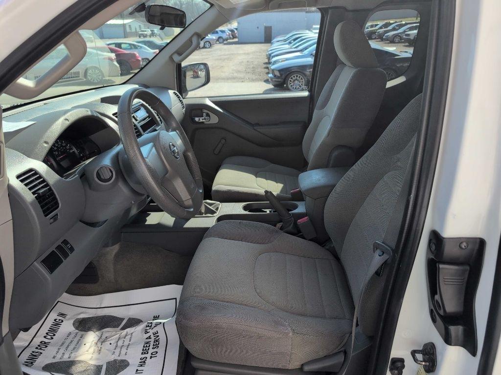 Nissan Frontier S King Cab 2WD 2013