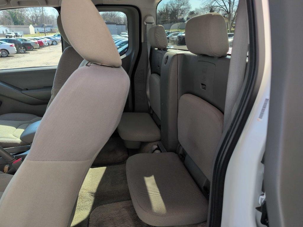 Nissan Frontier S King Cab 2WD 2013