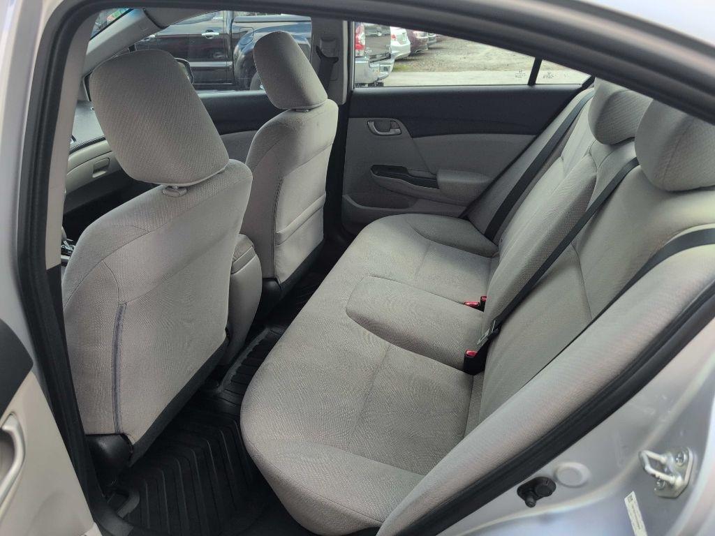 Honda Civic LX Sedan 5-Speed AT 2013