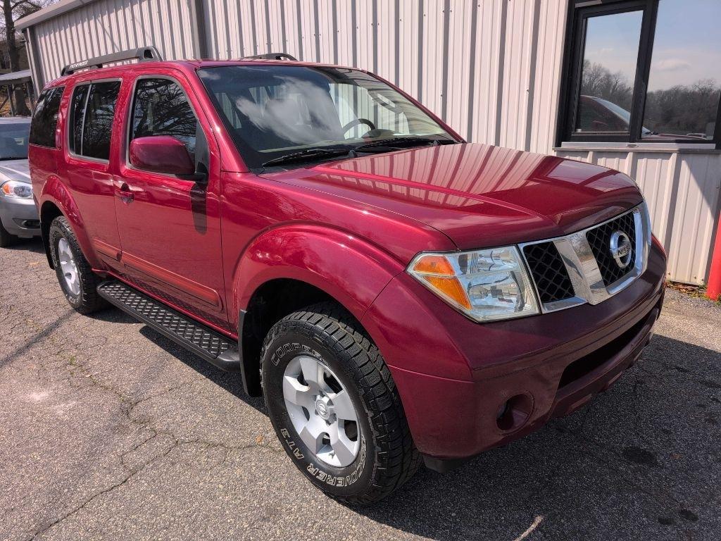 Nissan Pathfinder LE 2WD 2006