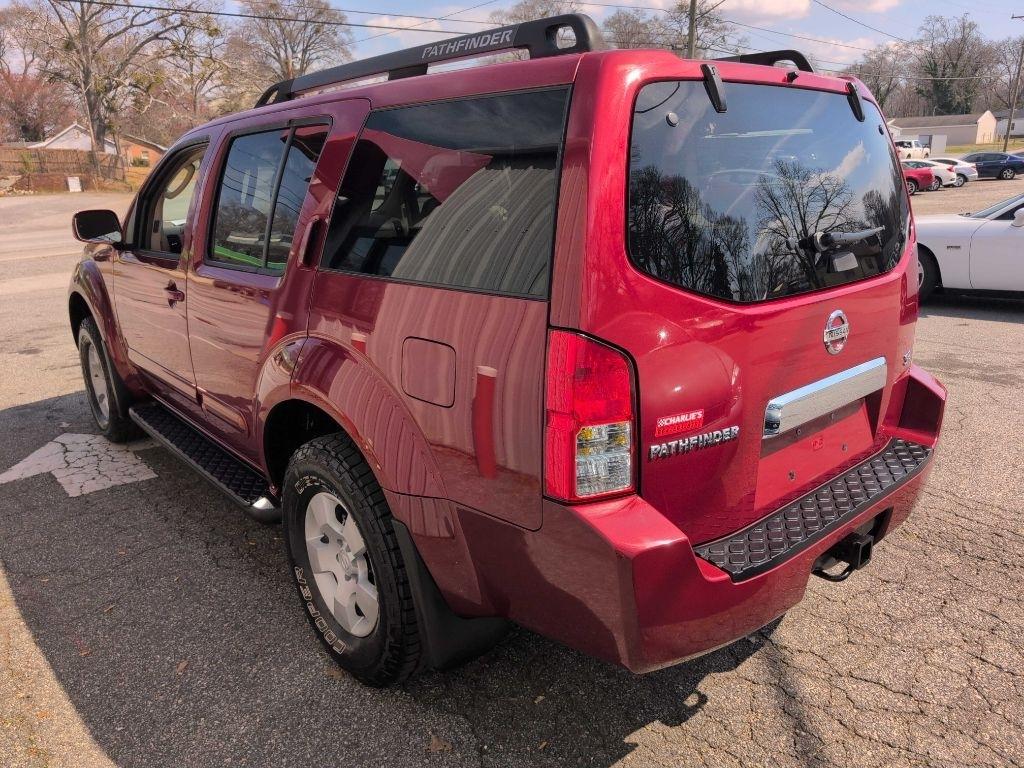 Nissan Pathfinder LE 2WD 2006