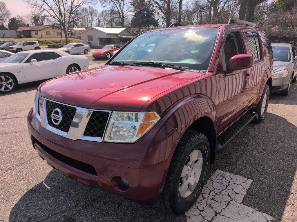 Nissan Pathfinder LE 2WD 2006