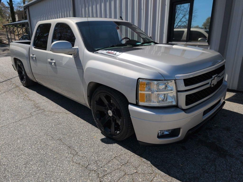 Chevrolet Silverado 1500 LTZ Crew Cab 2WD 2009
