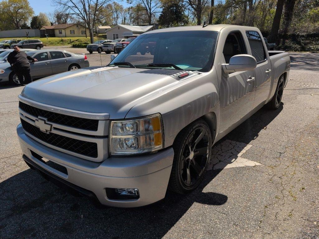 Chevrolet Silverado 1500 LTZ Crew Cab 2WD 2009