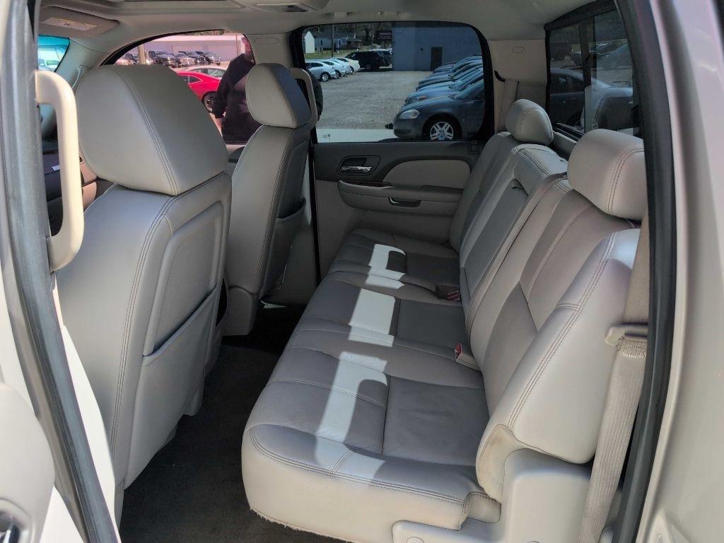 Chevrolet Silverado 1500 LTZ Crew Cab 2WD 2009