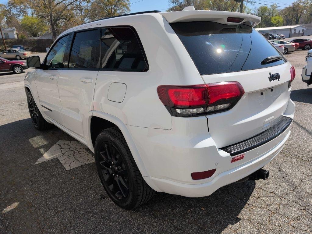 Jeep Grand Cherokee Laredo 2WD 2018