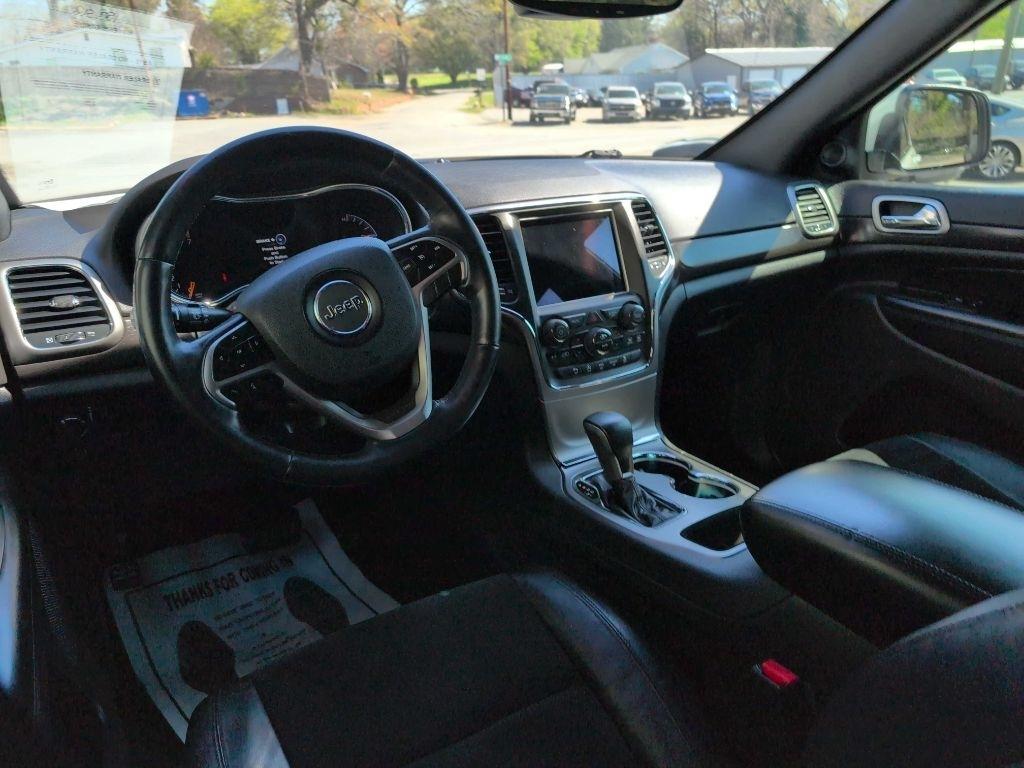 Jeep Grand Cherokee Laredo 2WD 2018