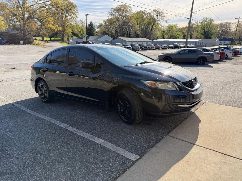 Honda Civic LX Sedan 5-Speed AT 2013