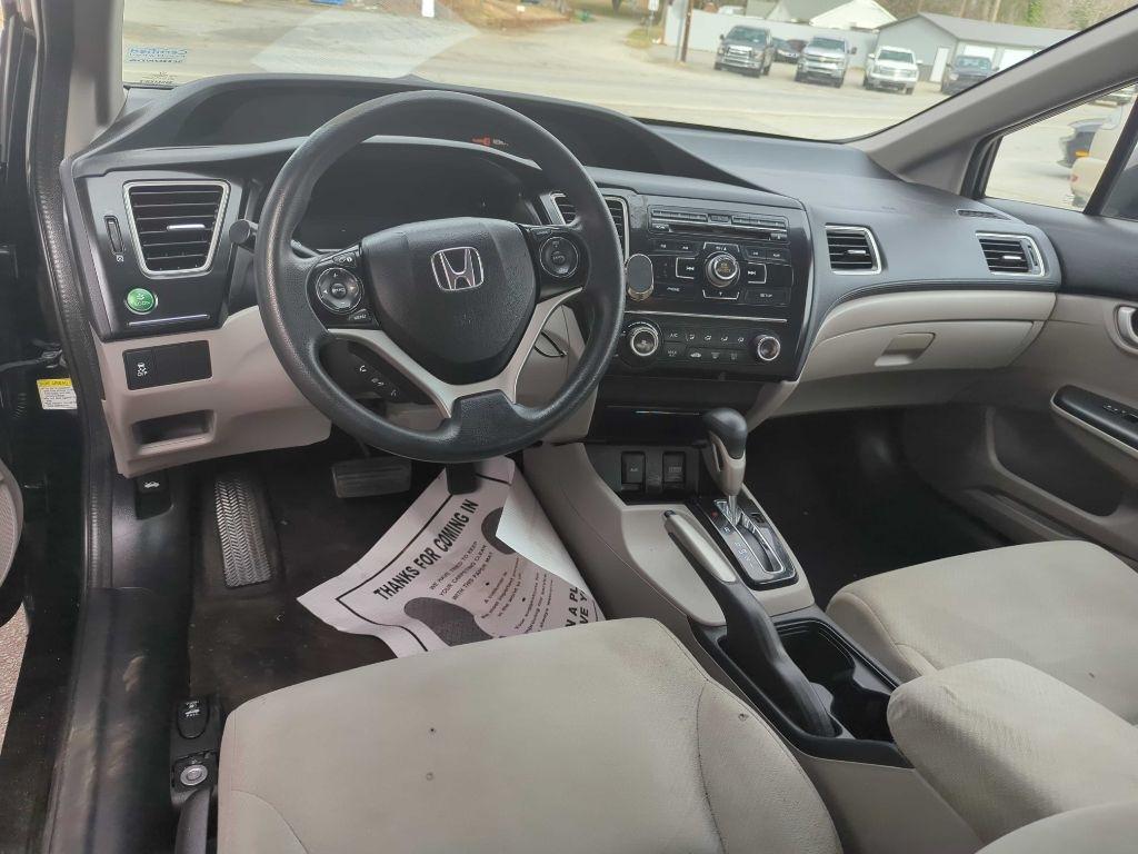 Honda Civic LX Sedan 5-Speed AT 2013