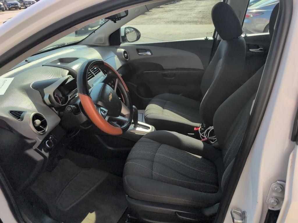 Chevrolet Sonic LT Auto 5-Door 2013