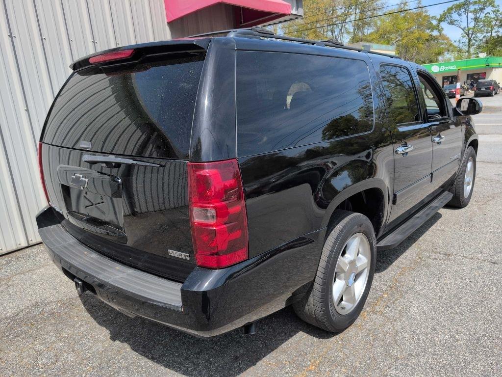 Chevrolet Suburban LT 1500 2WD 2012