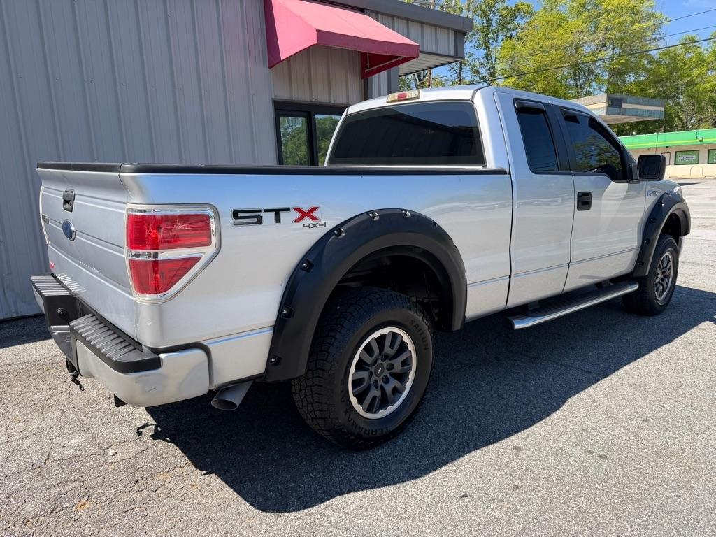Ford F-150 XL SuperCab 8-ft. Bed 4WD 2010