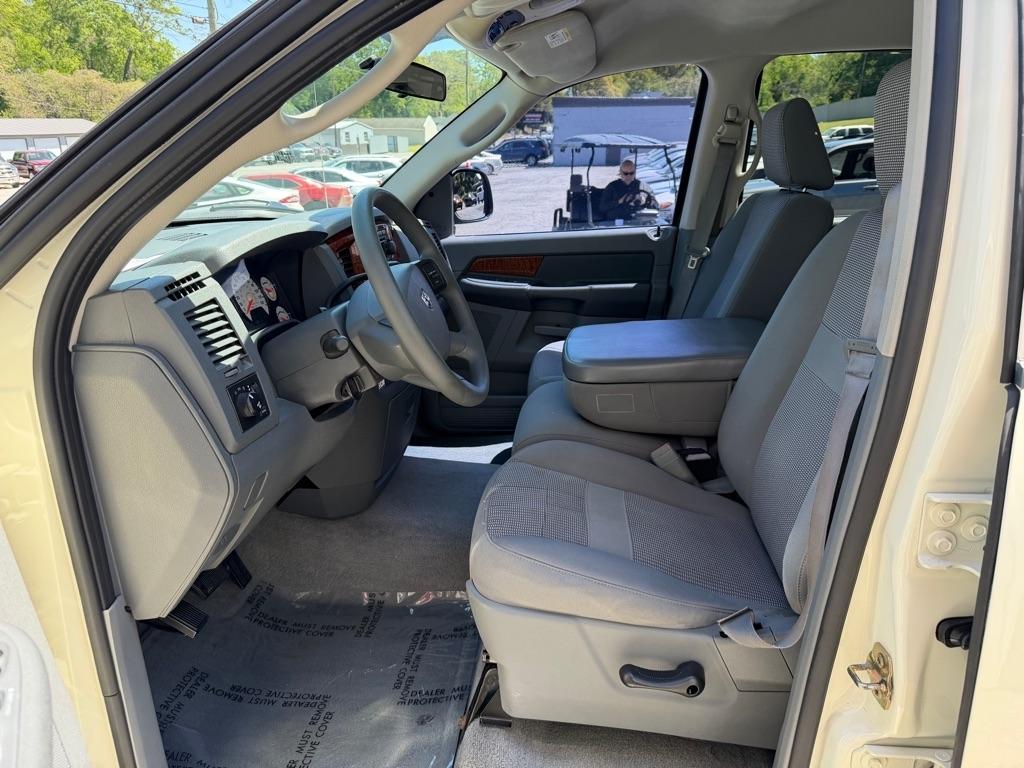 Dodge Ram 1500 ST Quad Cab 2WD 2006