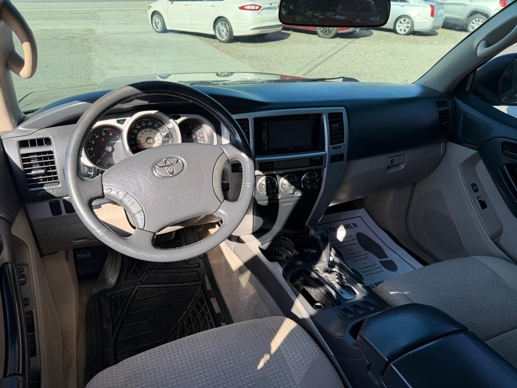 Toyota 4Runner SR5 2WD 2004