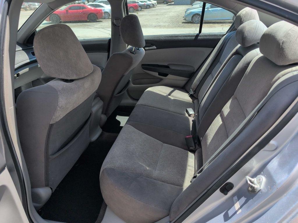 Honda Accord LX sedan AT 2009