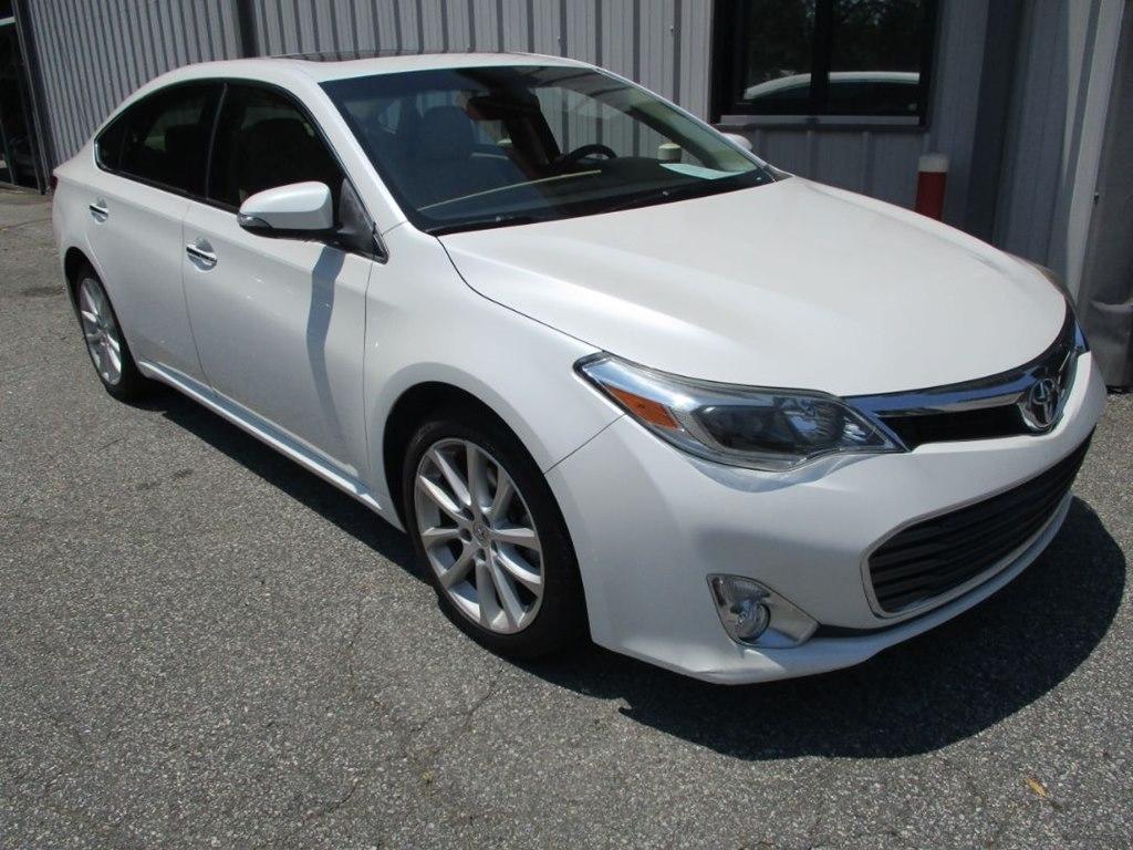 Toyota Avalon XLE 2013