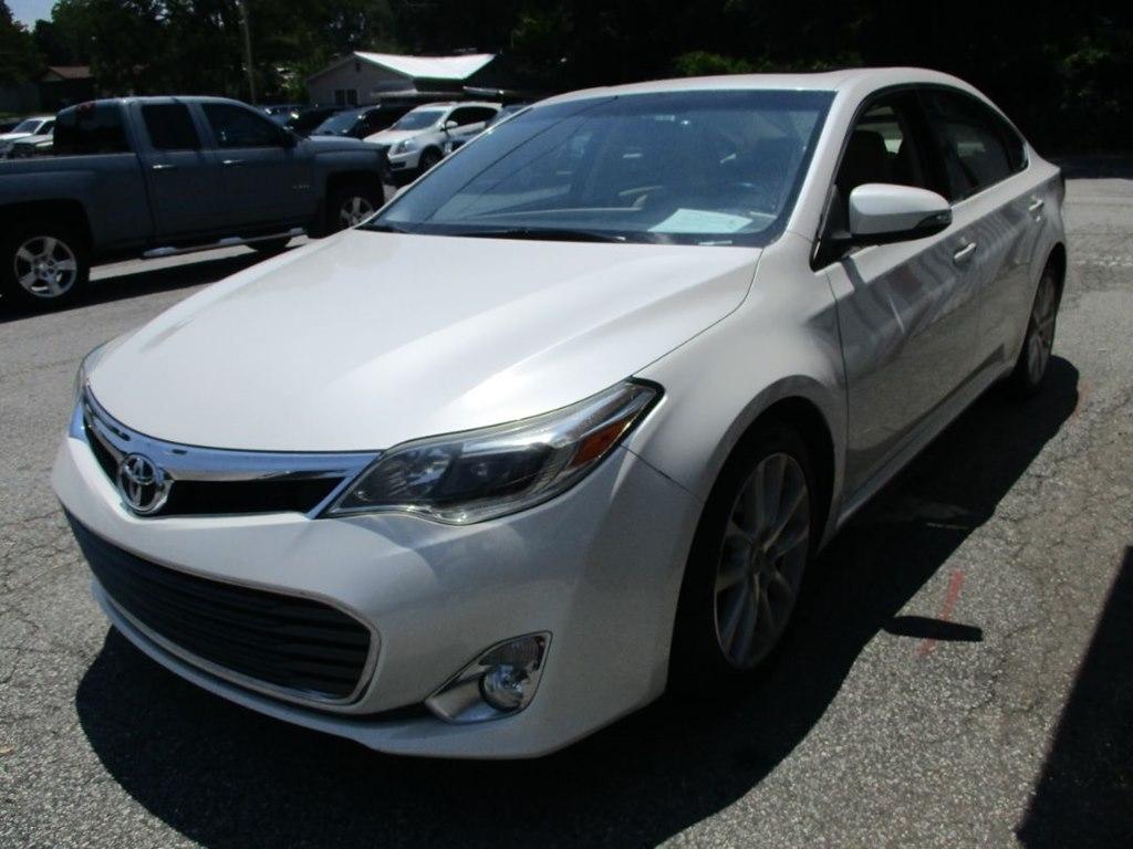 Toyota Avalon XLE 2013