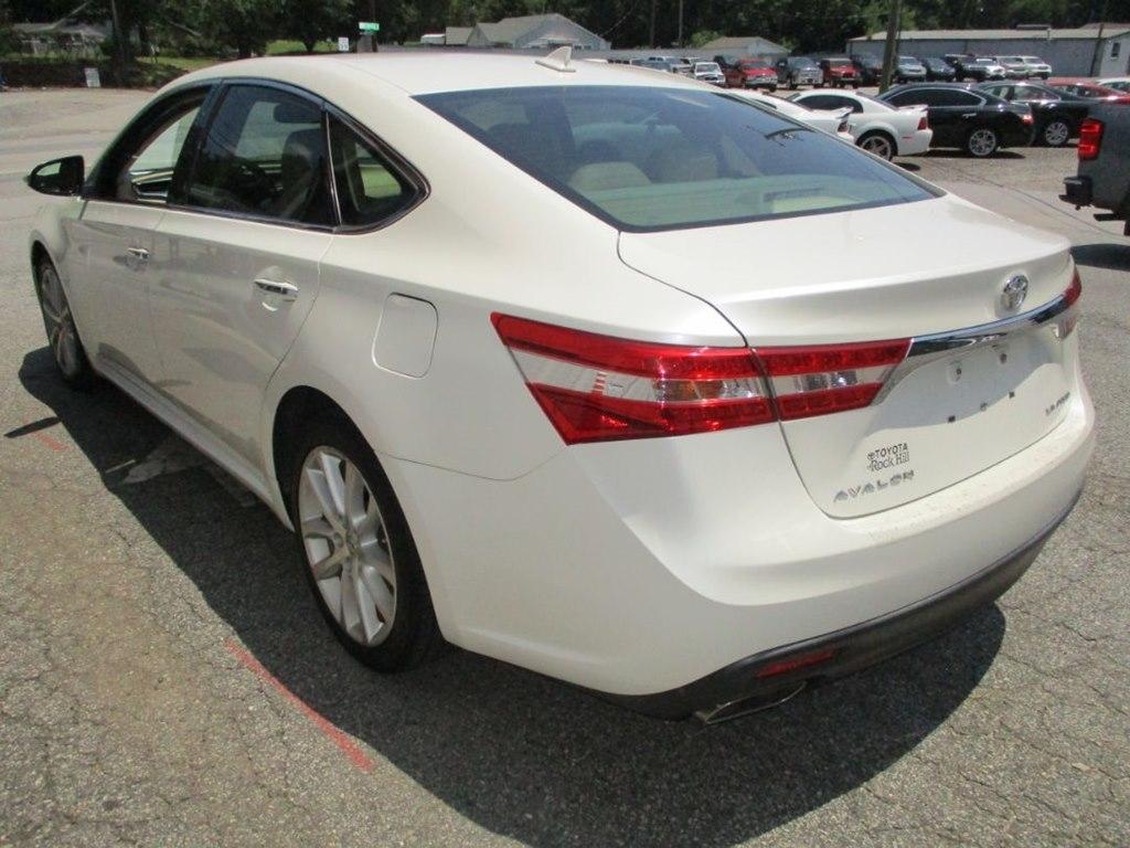 Toyota Avalon XLE 2013