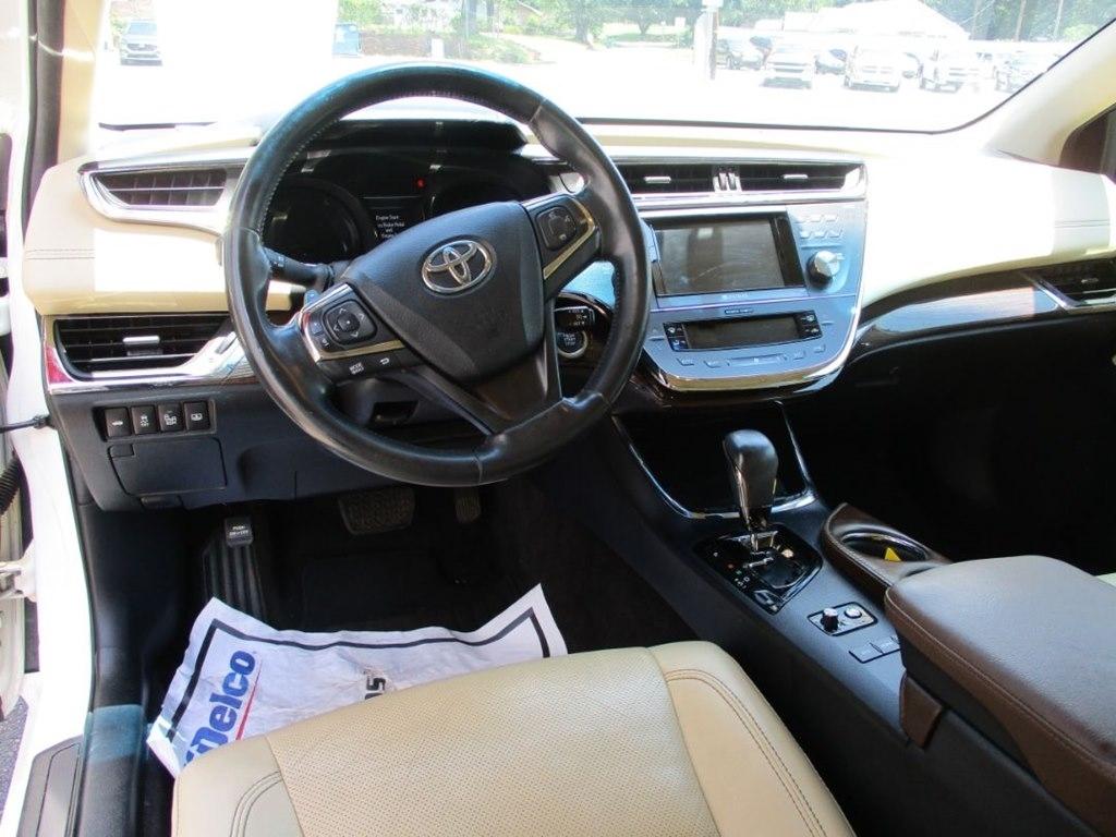 Toyota Avalon XLE 2013