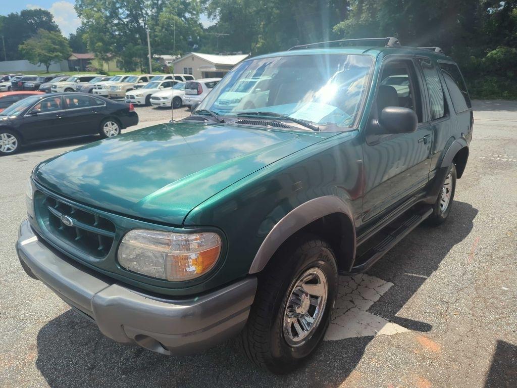 Ford Explorer Sport 2-Door 2WD 2000