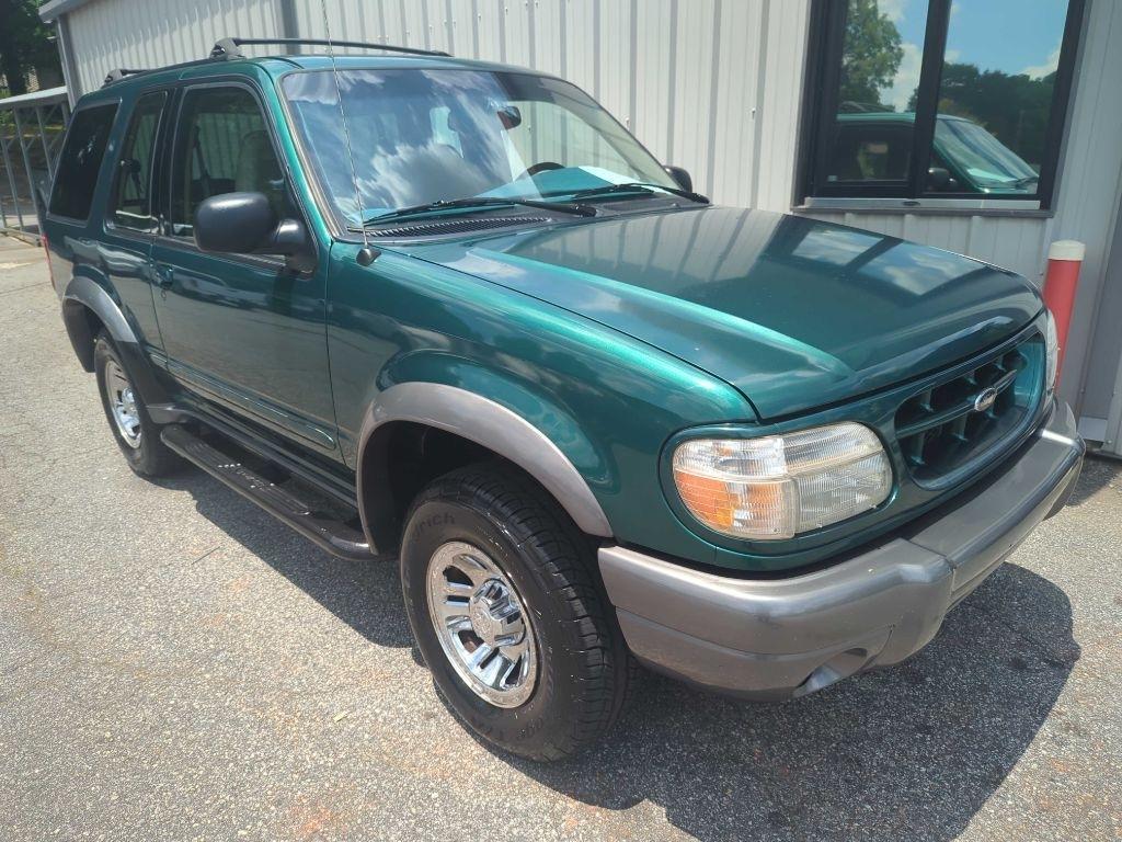 Ford Explorer Sport 2-Door 2WD 2000