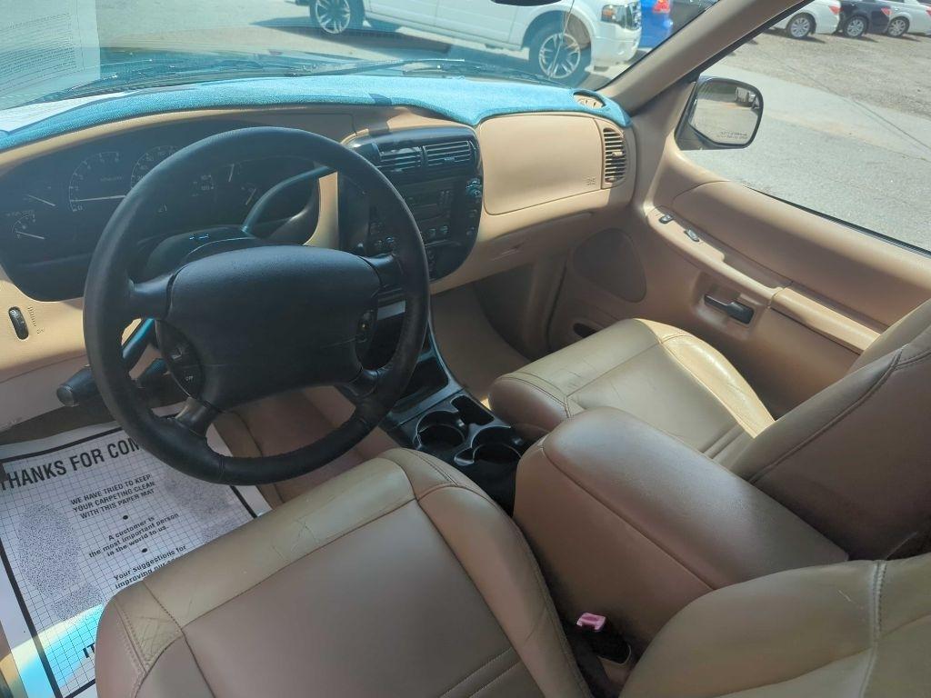 Ford Explorer Sport 2-Door 2WD 2000