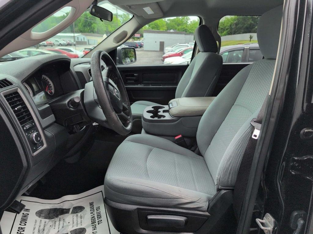 RAM 1500 Tradesman Quad Cab 2WD 2014