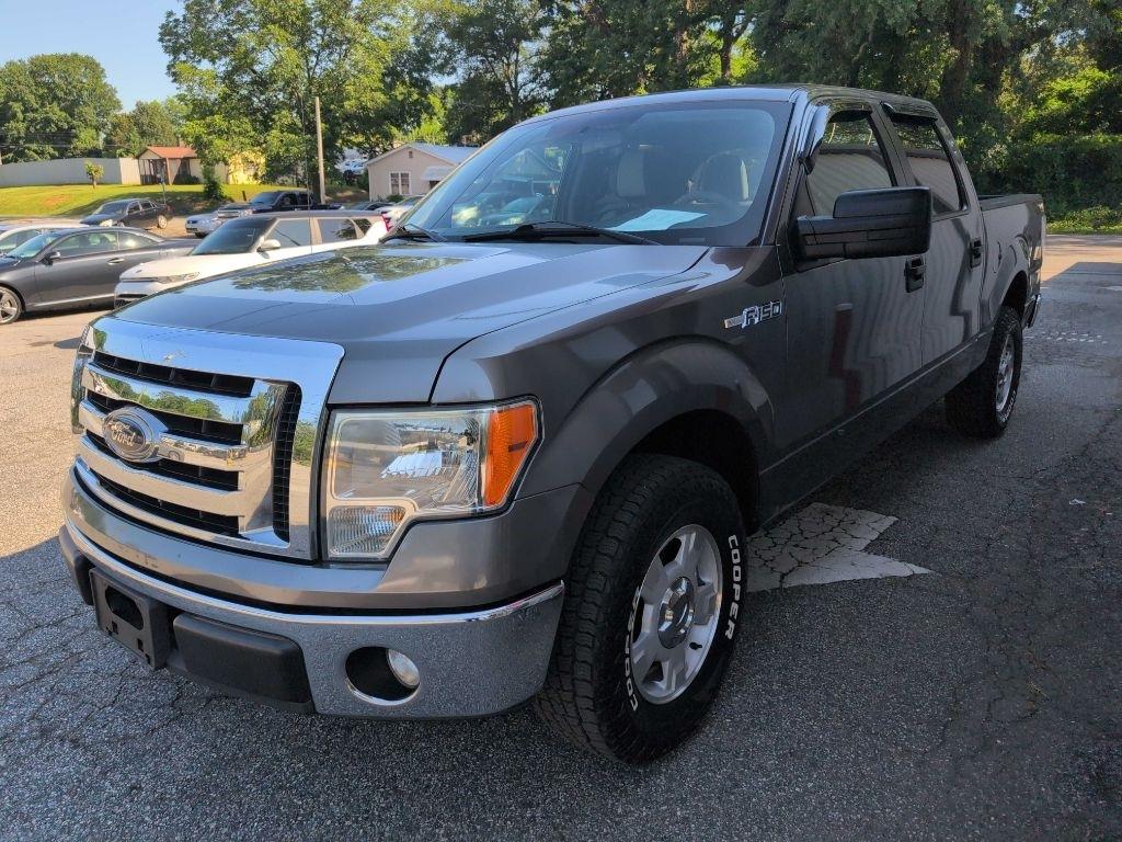 Ford F-150 XL SuperCrew 5.5-ft. Bed 2WD 2012